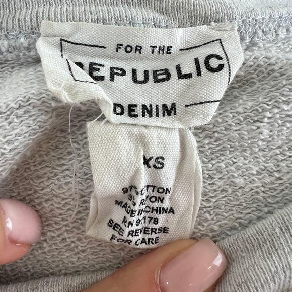 FOR THE REPUBLIC Gray Cotton Blend Round Neck "Love Yourself" Sweatshirt Size XS - Picture 6 of 7